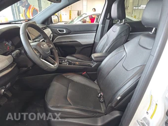 2023 Jeep Compass Latitude Lux - miniatura 7