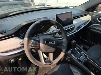 2023 Jeep Compass Latitude Lux - miniatura 11