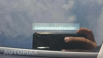 2023 Jeep Compass Latitude Lux - miniatura 18