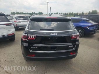 2023 Jeep Compass Latitude Lux - miniatura 5
