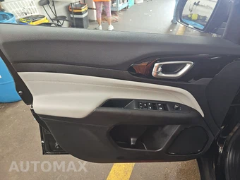 2023 Jeep Compass Limited - miniatura 9