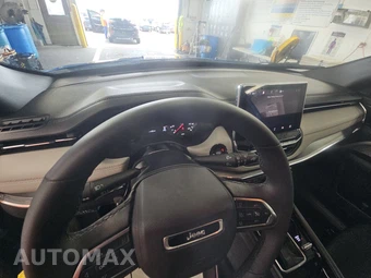 2023 Jeep Compass Limited - miniatura 11