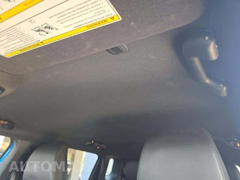 2023 Jeep Compass Limited - miniatura 8