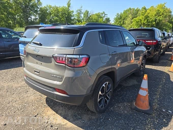 2023 Jeep Compass Limited - miniatura 4