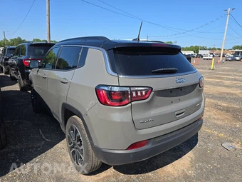 2023 Jeep Compass Limited - miniatura 6