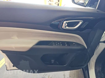 2023 Jeep Compass Limited - miniatura 9