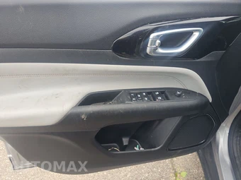 2023 Jeep Compass Limited - miniatura 9