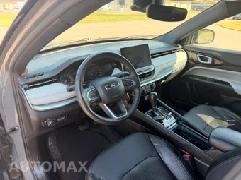 2023 Jeep Compass Limited - miniatura 9