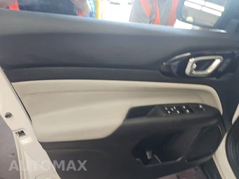 2023 Jeep Compass Limited - miniatura 9