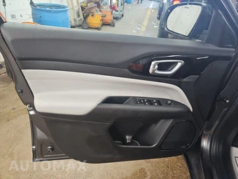 2023 Jeep Compass Limited - miniatura 9