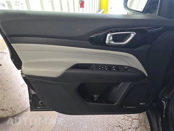 2023 Jeep Compass Limited - miniatura 9