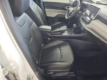 2023 Jeep Compass Limited - miniatura 8