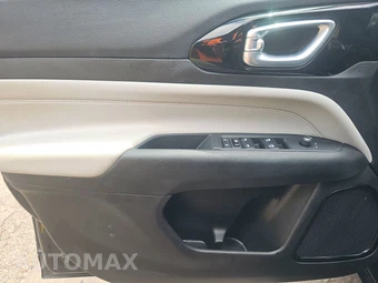 2023 Jeep Compass Limited - miniatura 9