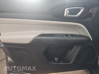 2023 Jeep Compass Limited - miniatura 9
