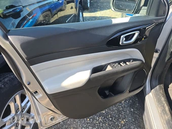 2023 Jeep Compass Limited - miniatura 9