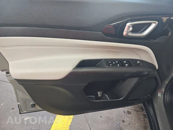 2023 Jeep Compass Limited - miniatura 9