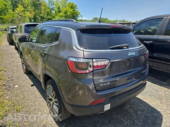 2023 Jeep Compass Limited - miniatura 6
