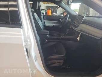 2023 Jeep Compass Limited - miniatura 8