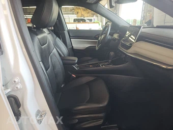 2023 Jeep Compass Limited - miniatura 8