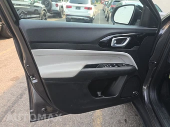 2023 Jeep Compass Limited - miniatura 9