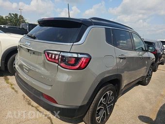 2023 Jeep Compass Limited - miniatura 4