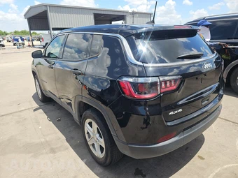 2023 Jeep Compass Sport - miniatura 6