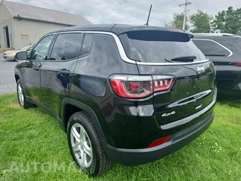 2023 Jeep Compass Sport - miniatura 6