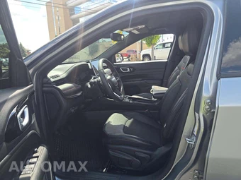 2023 Jeep Compass Trailhawk - miniatura 3