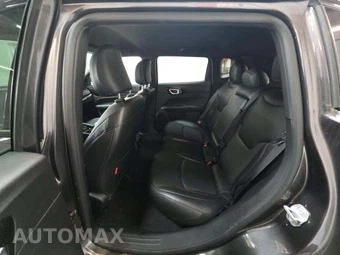2023 Jeep Compass Trailhawk - miniatura 13