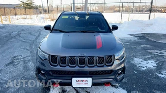 2023 Jeep Compass Trailhawk - miniatura 5