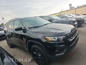 2023 Jeep Compass Trailhawk - miniatura 3