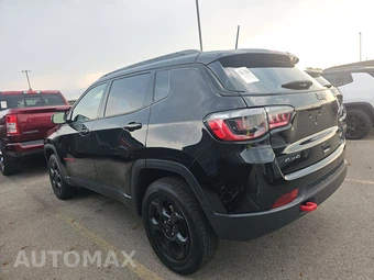 2023 Jeep Compass Trailhawk - miniatura 6