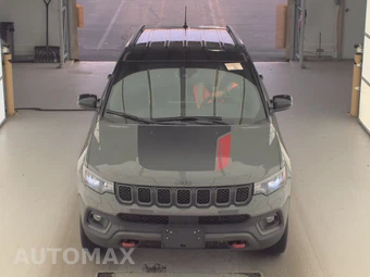 2023 Jeep Compass Trailhawk - miniatura 2