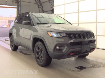 2023 Jeep Compass Trailhawk - miniatura 3