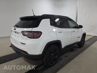 2023 Jeep Compass Trailhawk - miniatura 4