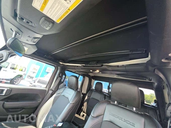 2023 Jeep Gladiator Freedom Edition Crew Cab Medium Bed - miniatura 8