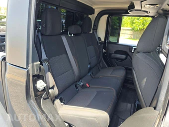 2023 Jeep Gladiator Mojave Crew Cab Medium Bed - miniatura 16