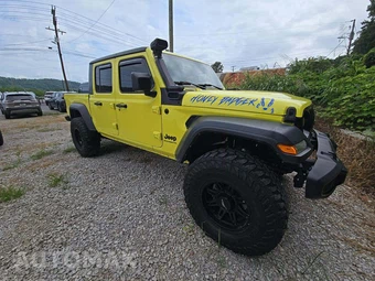 2023 Jeep Gladiator Sport Crew Cab Medium Bed - miniatura 4