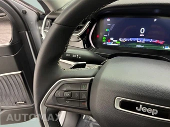 2023 Jeep Grand Cherokee 4xe - miniatura 11