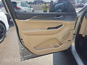 2023 Jeep Grand Cherokee 4xe - miniatura 9