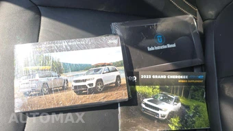 2023 Jeep Grand Cherokee 4xe - miniatura 11