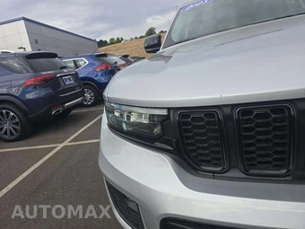 2023 Jeep Grand Cherokee 4xe 30th Anniversary - miniatura 21