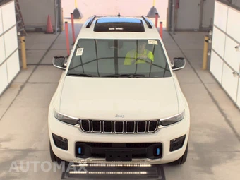 2023 Jeep Grand Cherokee 4xe Overland - miniatura 2