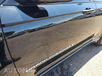 2023 Jeep Grand Cherokee 4xe Overland - miniatura 22