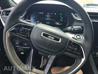2023 Jeep Grand Cherokee 4xe Overland - miniatura 10