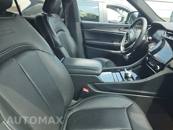 2023 Jeep Grand Cherokee 4xe Overland - miniatura 8