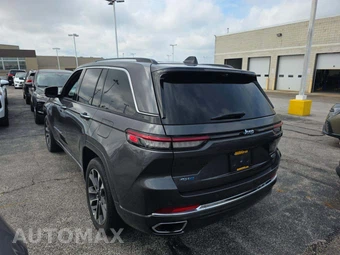 2023 Jeep Grand Cherokee 4xe Overland - miniatura 2