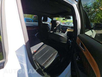 2023 Jeep Grand Cherokee 4xe Summit Reserve - miniatura 16