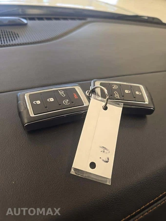 2023 Jeep Grand Cherokee 4xe Summit Reserve - miniatura 8