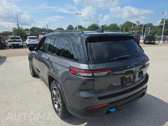 2023 Jeep Grand Cherokee 4xe Trailhawk - miniatura 2
